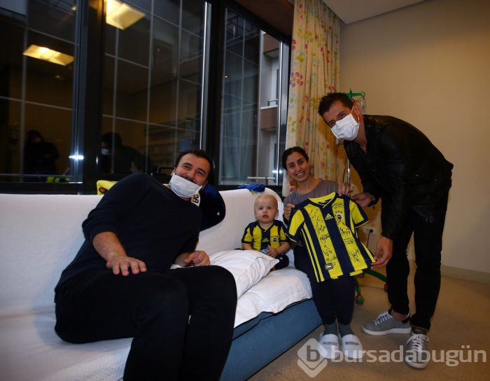 Emre Belözoğlu küçük Çınar'ı yalnız bırakmadı