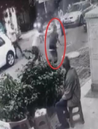 Taciz şüphelisini dövüp, iş yerine hapsettiler!