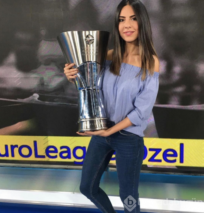 FB TV sunucusu Dilay Kemer'den haber geldi