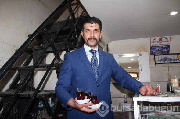 Herkes onu memur zannediyor!