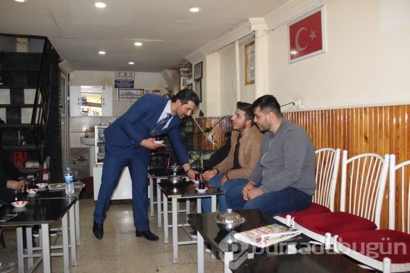 Herkes onu memur zannediyor!