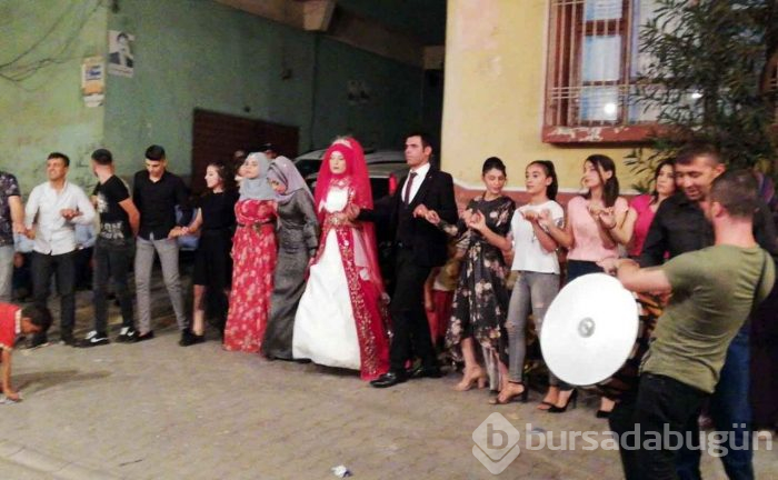 Gaziantep'de kına gecesinde damadına dehşeti yaşattı!