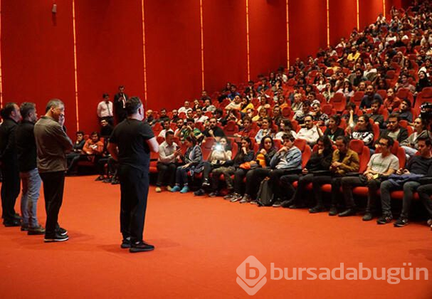 Cem Yılmaz'dan eleştirilere yanıt!