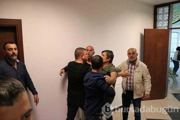 Kulüp silahla basıldı!