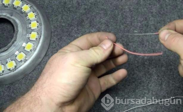 Paslı tavadan ışıklı kamera lensi yaptı