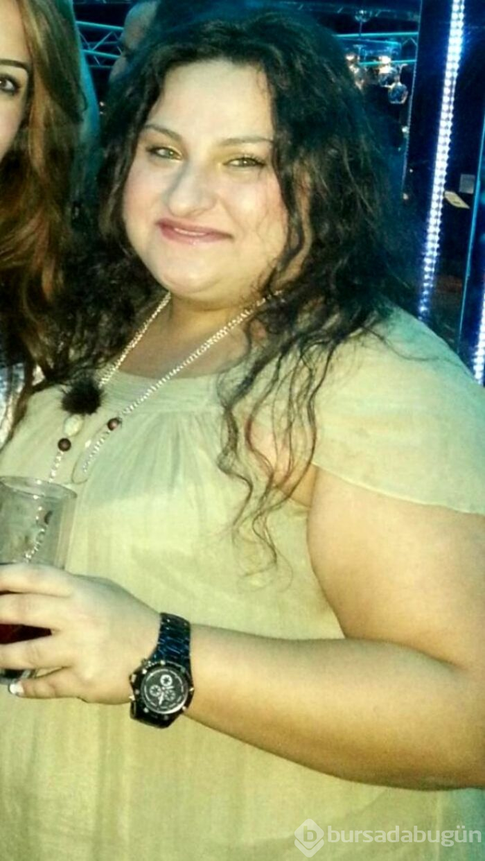 'Perdeyi üstüne dola' diyen gelinlikçiye sinirlendi! hırs yaptı 120 kilo verdi
