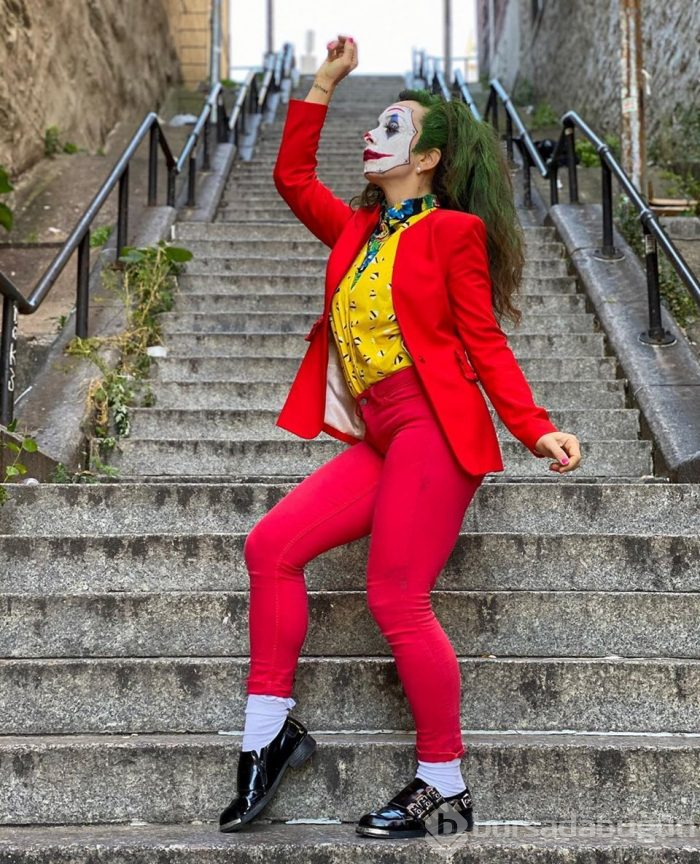 Sosyal medyada yeni akım Joker pozu! 