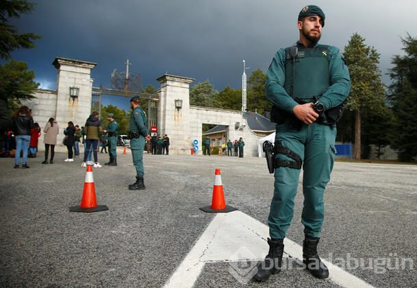 Franco yeniden gömülüyor!

