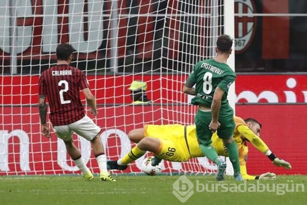 Futbolcusuna 'Mesaj atabilirsin' diyerek yeğenini önerdi! 