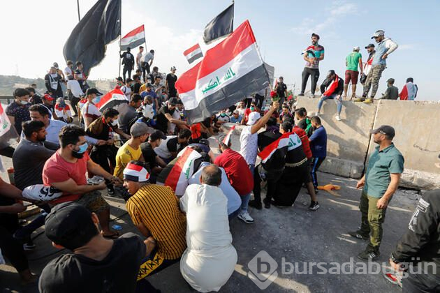 Protestocular beton blokları devirdi! Irak karıştı!