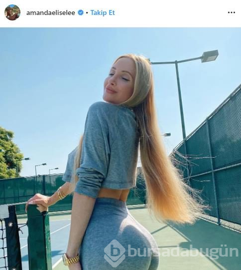 Dünyaca ünlü model Instagram'da adeta para basıyor!