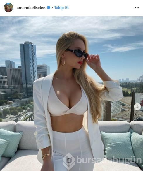 Dünyaca ünlü model Instagram'da adeta para basıyor!