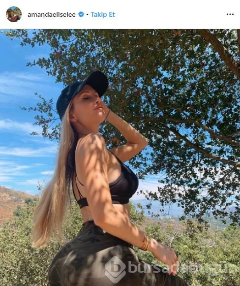 Dünyaca ünlü model Instagram'da adeta para basıyor!
