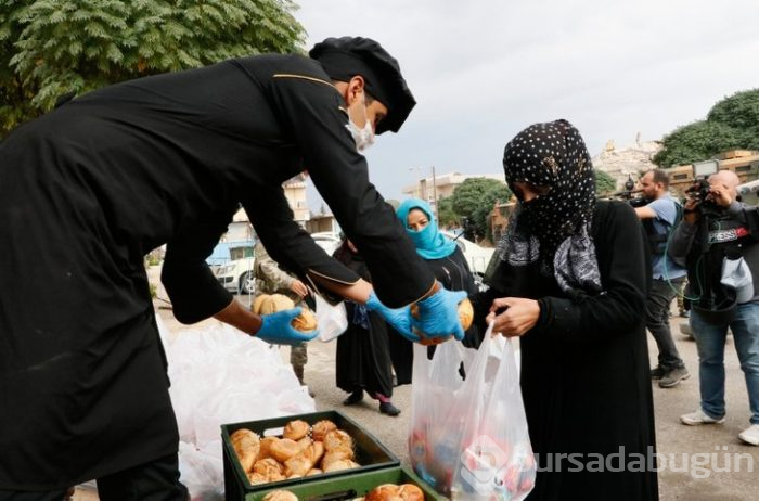 Türk askeri,Tel Abyad halkının yaralarını sarıyor!