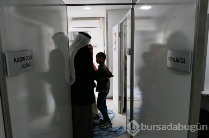 Türk askeri,Tel Abyad halkının yaralarını sarıyor!