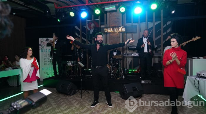 Bursalı hanımlardan Cumhuriyet kutlaması