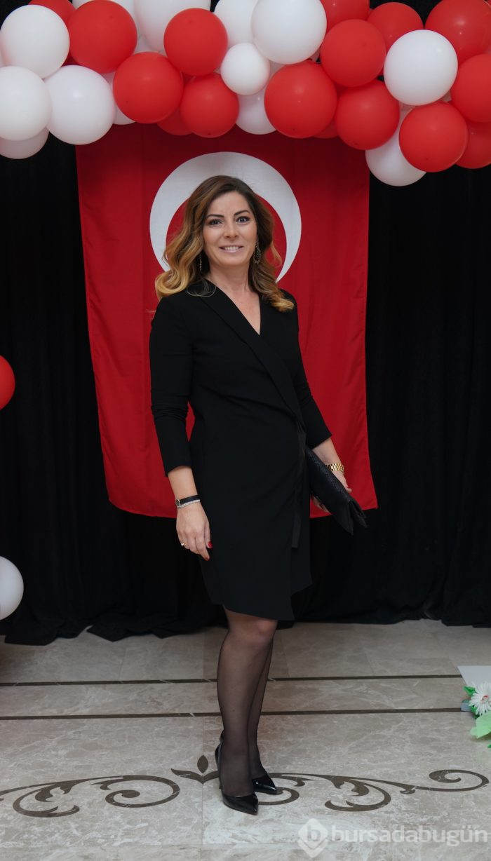 Bursalı hanımlardan Cumhuriyet kutlaması