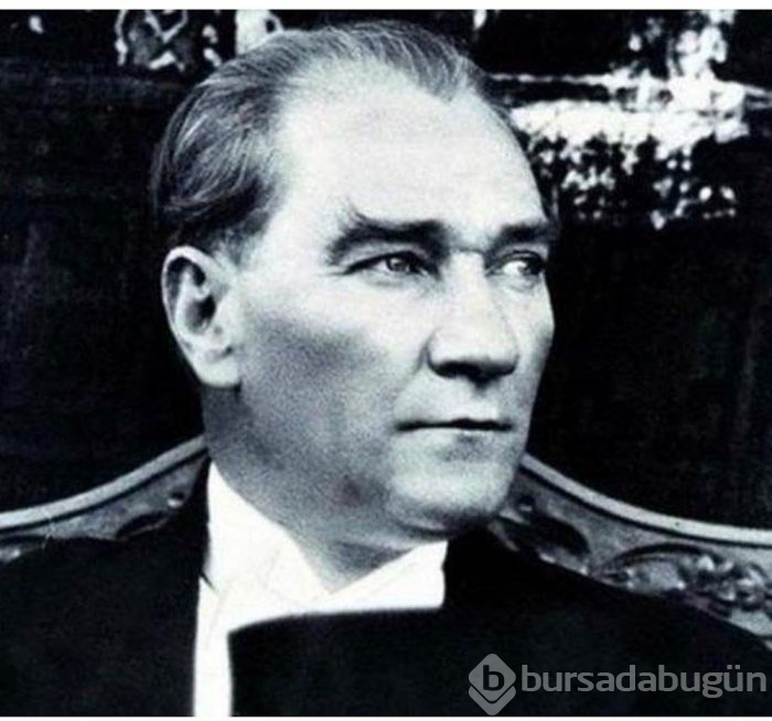 Ünlü isimlerden 29 Ekim Cumhuriyet Bayramı mesajları