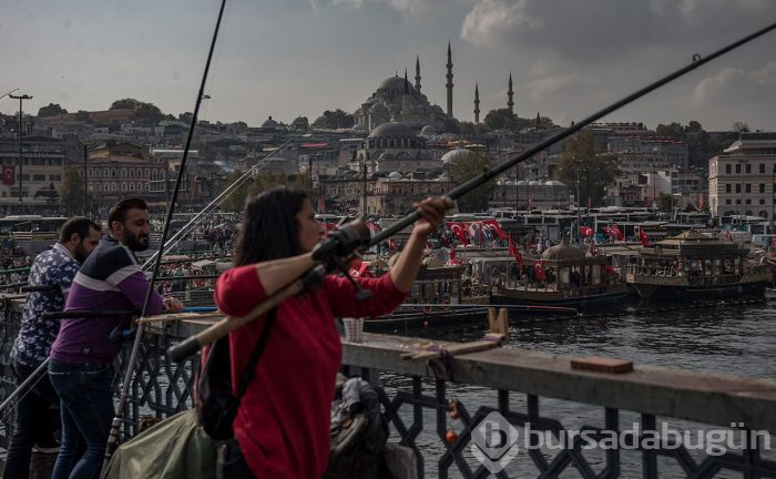 Eminönü'nde balık ekmek satan tekneleri kaldırma kararı geldi!