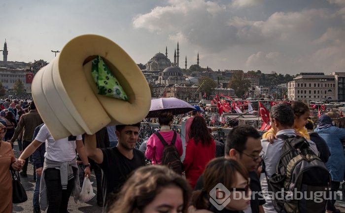 Eminönü'nde balık ekmek satan tekneleri kaldırma kararı geldi!