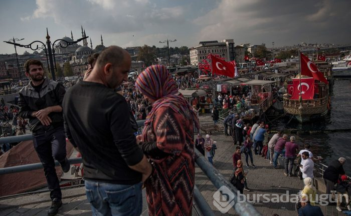 Eminönü'nde balık ekmek satan tekneleri kaldırma kararı geldi!