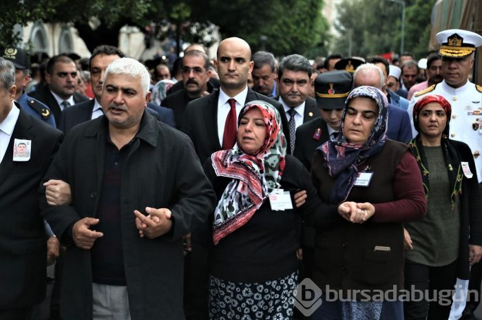 Şehit cenazesinde gülmeyi nasıl başardın ey vekil!