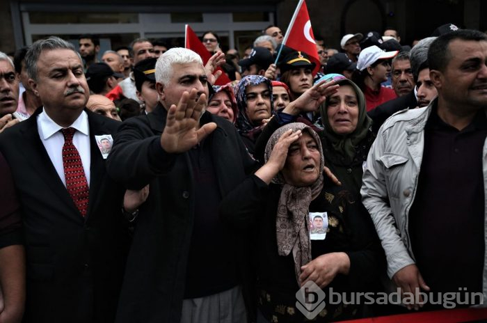 Şehit cenazesinde gülmeyi nasıl başardın ey vekil!