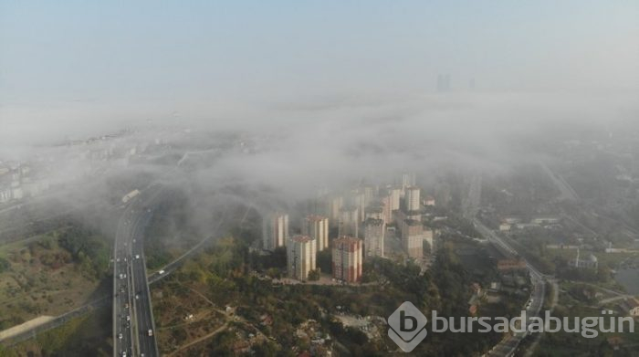 İstanbul'a sis çöktü! Kartpostallık görüntüler oluştu