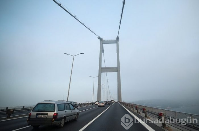 İstanbul'a sis çöktü! Kartpostallık görüntüler oluştu