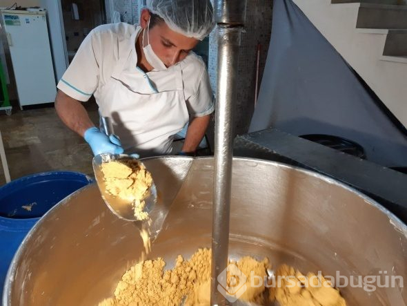 Çölyak hastası oğlu için üretti!