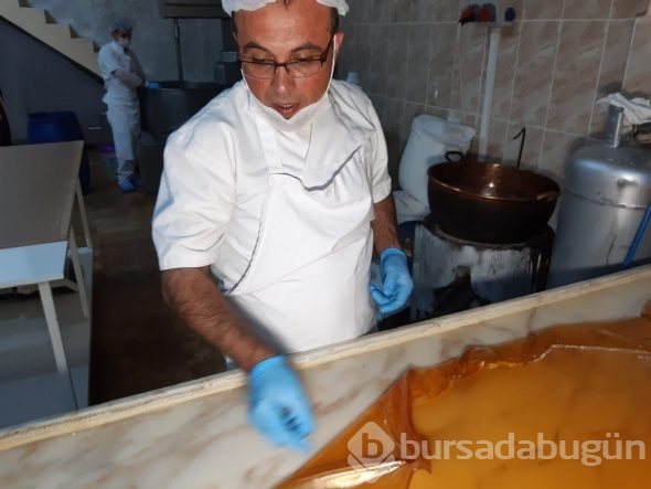 Çölyak hastası oğlu için üretti!