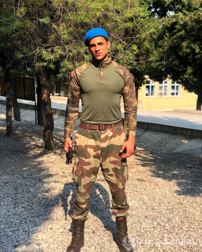Bedelli askerlikten dönen yakışıklı oyuncudan olay askerlik açıklaması!