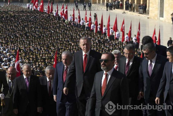 Cumhurbaşkanı Erdoğan, Cumhuriyet Bayramı'nda Anıtkabir'i ziyaret etti