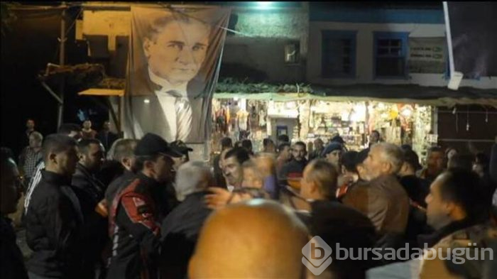 29 Ekim kutlamalarında Belediye Başkanı'na saldırı!
