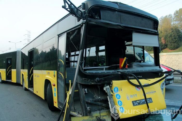 Kağıthane'de İETT otobüsü kamyonete çarptı