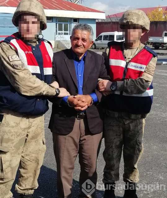 25 yıl sığınakta gizlendi!