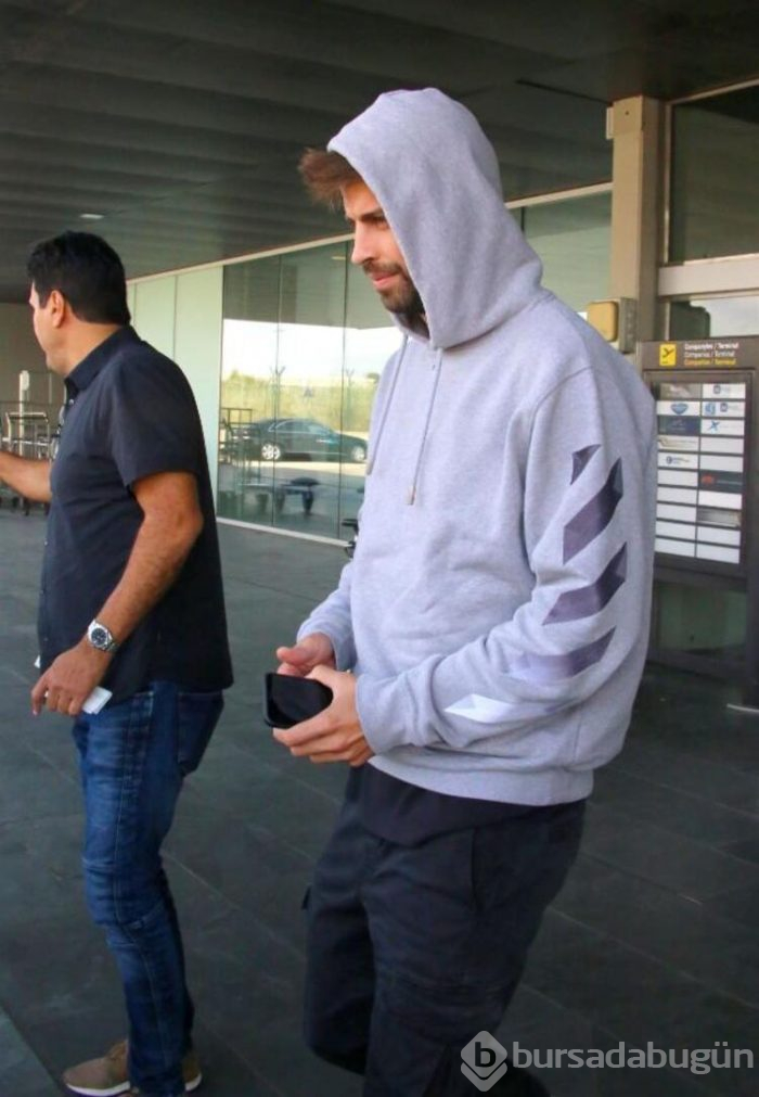 Pique ve Shakira, Barcelona'da böyle görüntülendi
