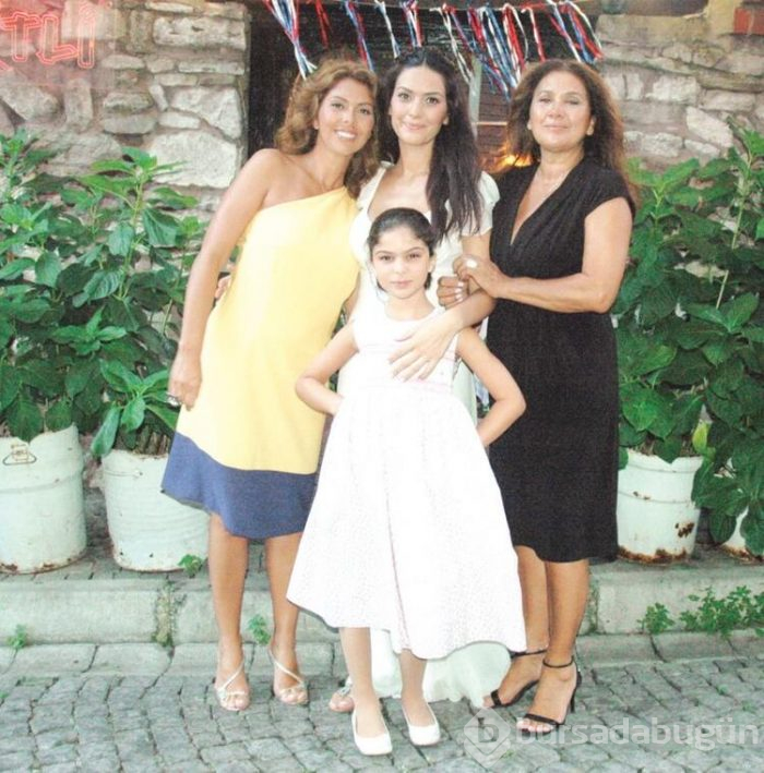 Zeynep Korel: "30 yaşında annemden dayak yedim!"
