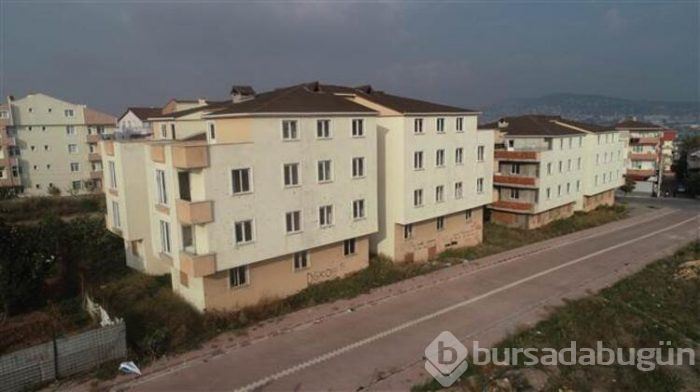 24 daireyi 50'den fazla kişiye satıp kaçtı!