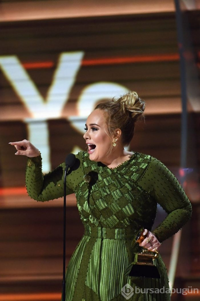 Ünlü yıldız Adele boşandıktan sonra 20 kilo verdi!