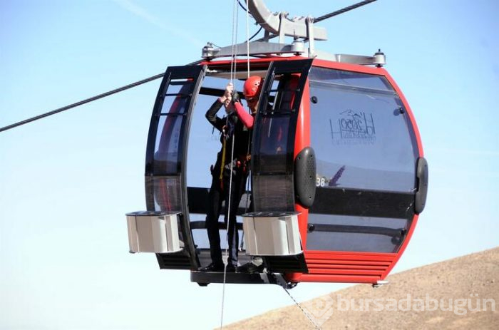 Teleferikte kurtarma tatbikatı!