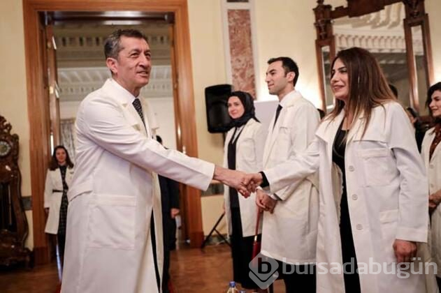 Öğretmen önlükleri yeniden tasarlandı!