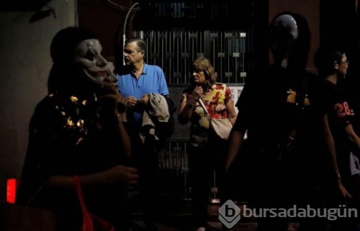 Cadılar Bayramı kutlaması protesto ile birleşti!