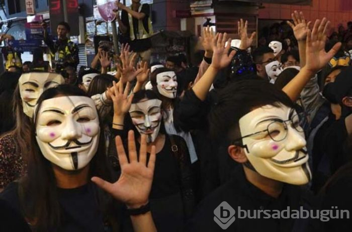 Cadılar Bayramı kutlaması protesto ile birleşti!