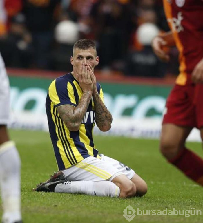 Ali Koç hangi eski Fenerbahçeli futbolcuyu işaret etti?