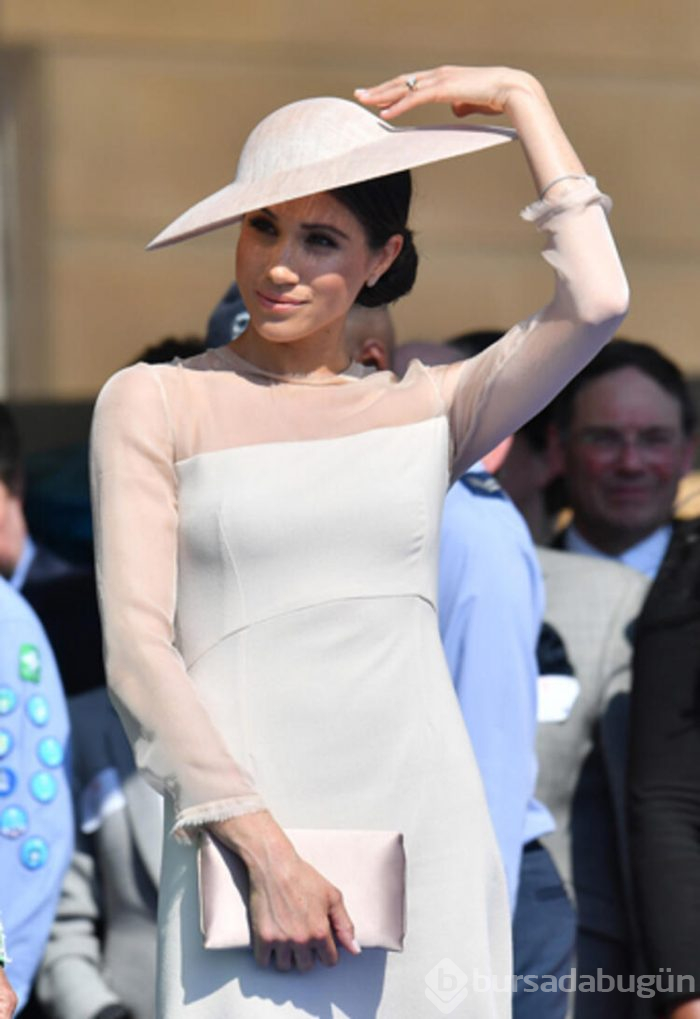 Meghan Markle ve Kate Middleton yeni elbise giyemeyecekler!