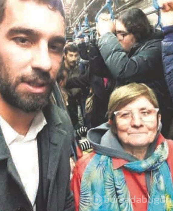 Toplu taşımaya binen ünlüler