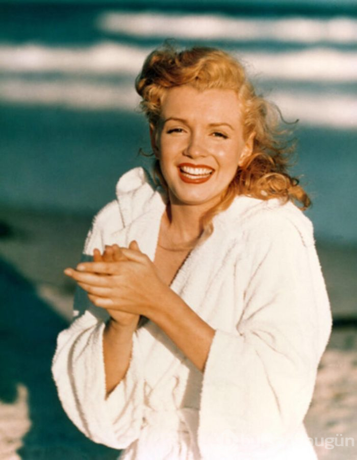 Marilyn Monroe ölmeden önce bunu yapmış...