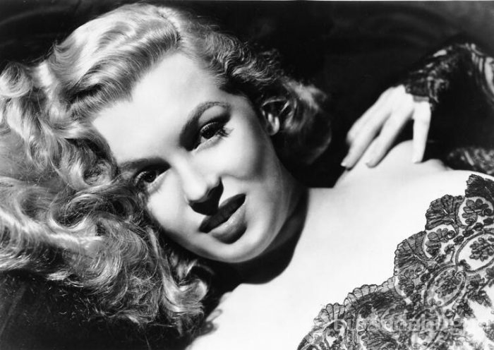 Marilyn Monroe ölmeden önce bunu yapmış...