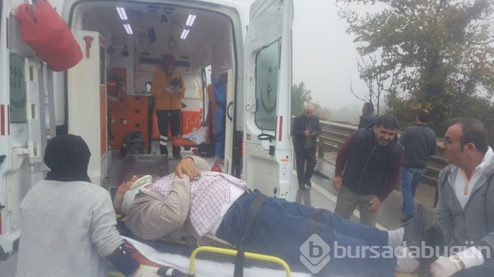 Bursa'da 16 araç kaza yaptı! 6 yaralı...